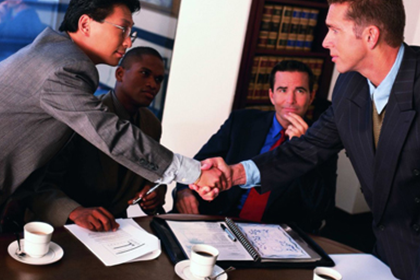 欠款诉讼是否必须聘请律师？